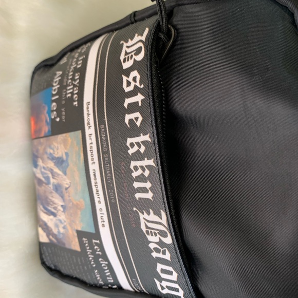 Shein Letter graphic sling bag - Picture 6 of 7